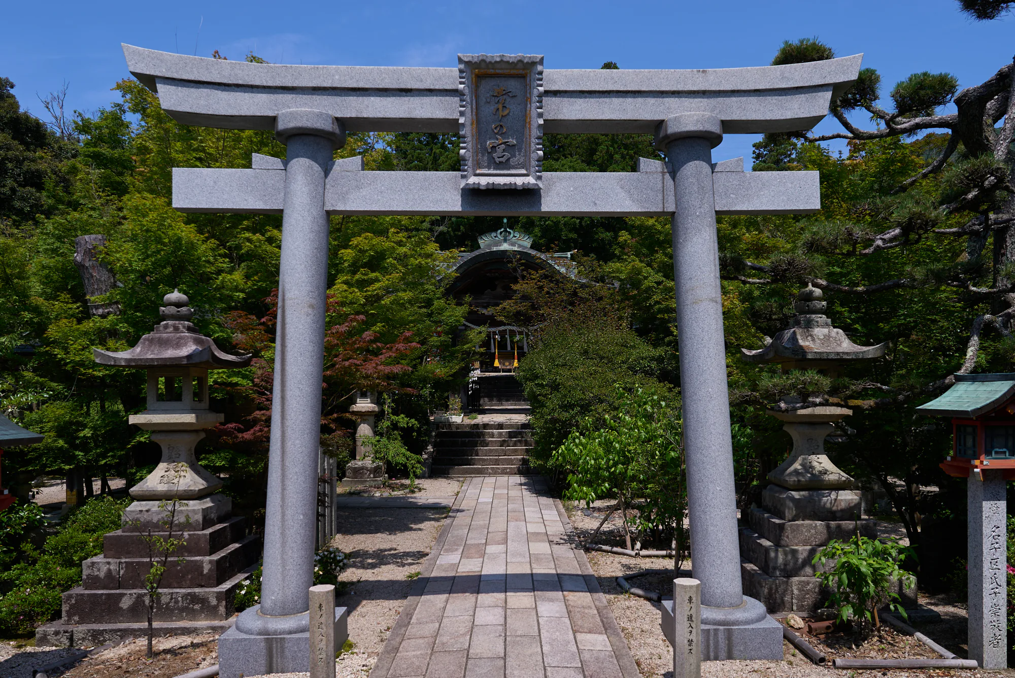 神社の鳥居