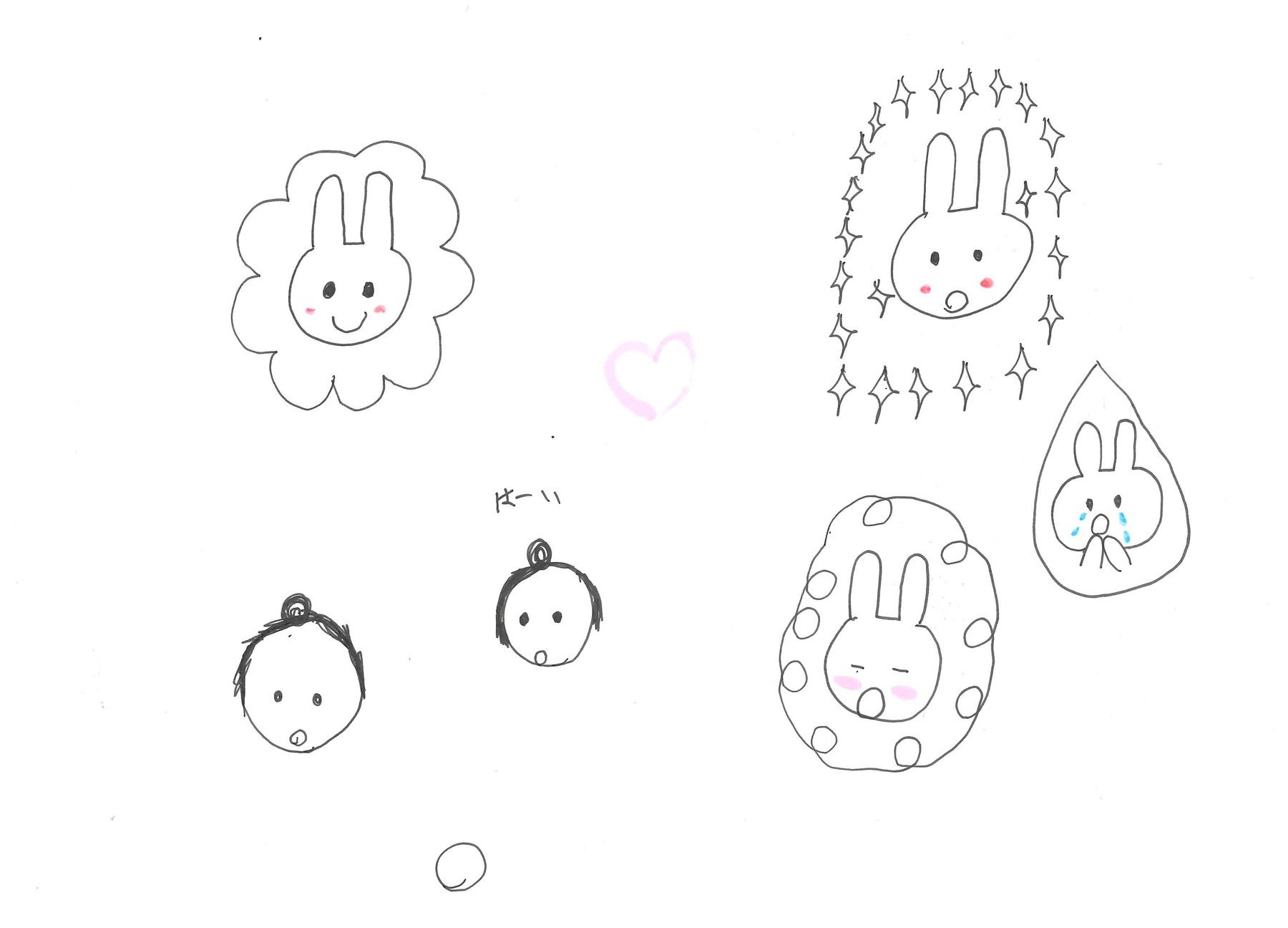紙に鉛筆で描かれたうさぎのキャラクターの下絵